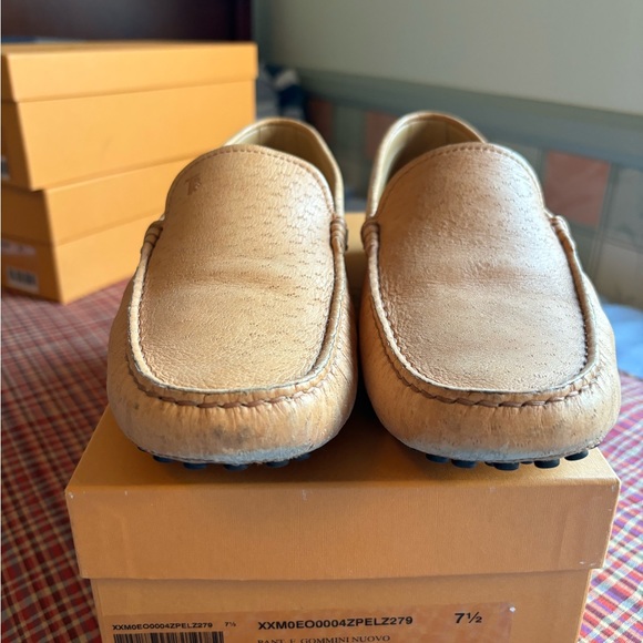 Tod’s Ostrich Leather Moccasin shoes size 7.5eu (fits 8-8.5us) - Picture 4 of 9